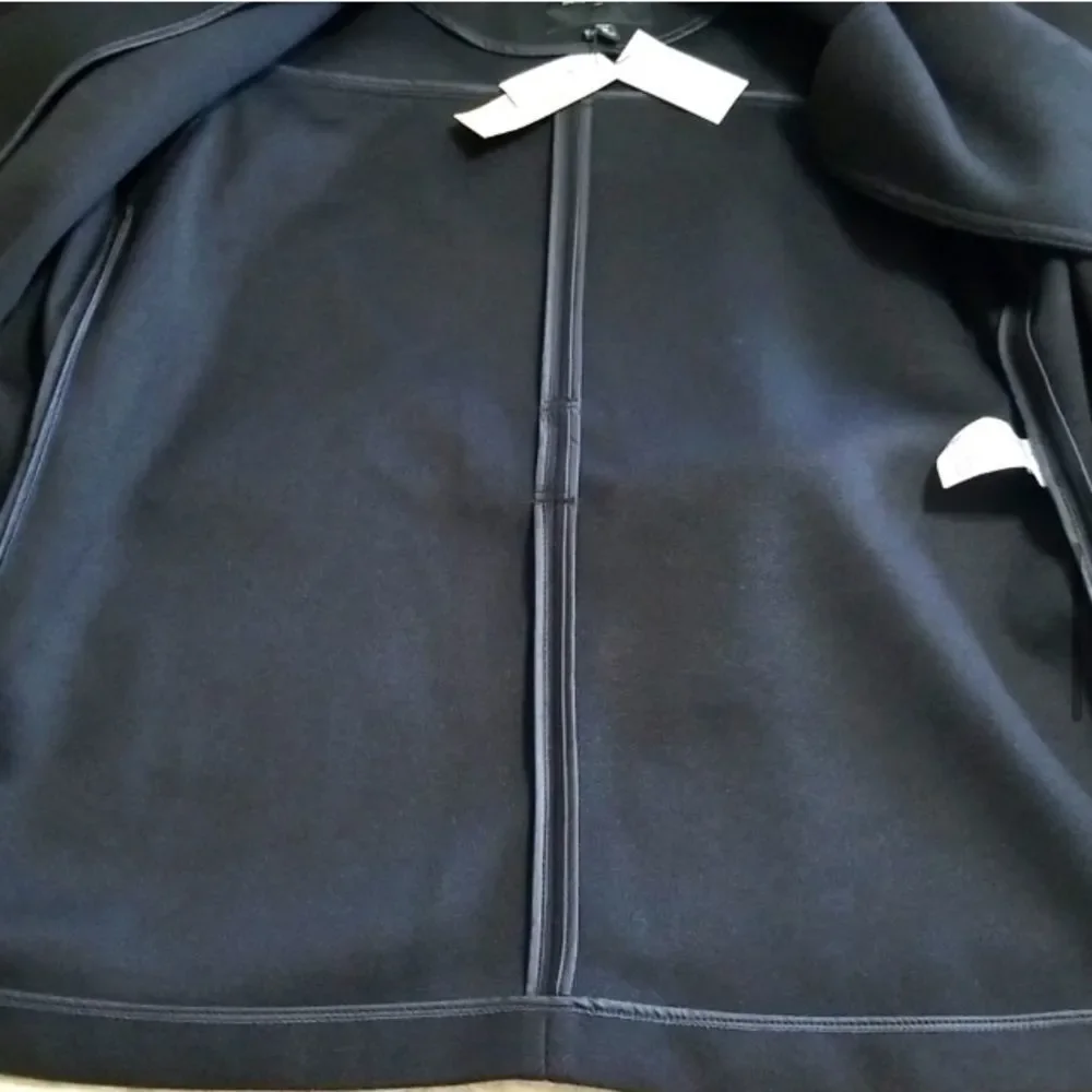 Banana Republic Belted Collar Jacket - Picture 5 of 16